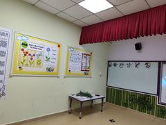 -瑞思少儿中心·少儿英语素养启蒙(勒泰直营校区)