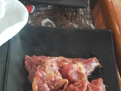 -啊美丽炭火烤肉(滑翔一店)