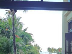 -亚龙湾喜来登·美景台大堂吧