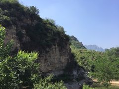 -大平台龙居瀑布旅游区