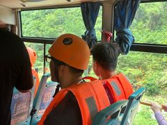 -安吉龙王山峡谷漂流