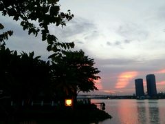 -喜洲吧·江畔老船厂·庭院餐厅(喜临院店)