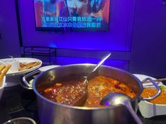 -唯爱KTV聚会餐厅(仙林东城汇店)