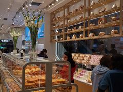 面包甜点陈列柜-好利来(东直门银座店)
