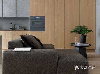 设计师面临的挑战是创造一个克制的空间，这个概念将与更