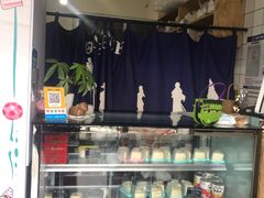 -蜜蜂小象·榴莲千层蛋糕(时代汇11栋店)