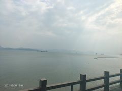 -鹰龙海畔度假酒店(咸祥店)