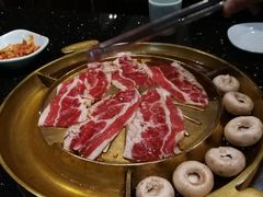 -猪啊牛呀羊啊铜盘烤肉(正大广场店)