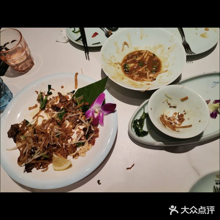 今天种草了这家泰国料理没有让我们失望,慢环境