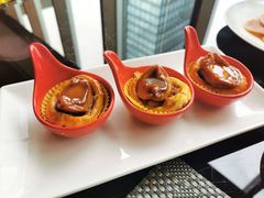 一口鲍鱼酥-夏宫中餐厅(静安香格里拉店)