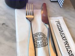 -Pizza Express(机场T1店)