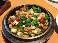石锅蛙仔-荣小馆(椒江青悦城店)
