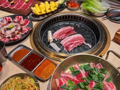 -蚂蚁洞·烤肉大营地(上海静安大悦城店)