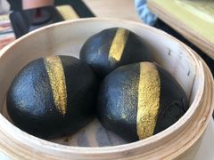 竹炭黄金流沙包-添好运点心专门店(百老汇店)