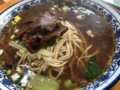 红烧牛肉面-竹青胶东摔面(黄岛开发区店)