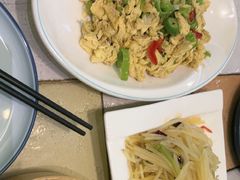 -顶顶香煎饼家常菜(金花南路店)