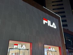 -百年港湾奥特莱斯(香炉礁店)