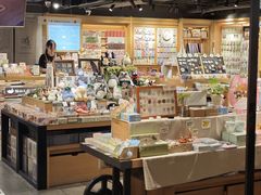 -猫的天空之城概念书店(苏州诚品店)