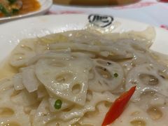 -肥肥虾庄·金牌油焖大虾(汉口城市广场店)