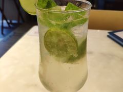 -港丽餐厅(高德置地店)