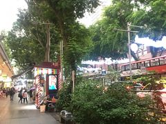 -詹爷爷乌节路街头冰淇淋