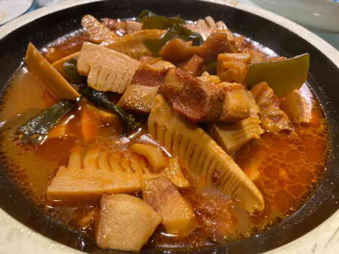 夏月小楼-"人气很旺,装修很有特色,一进门仿佛置身另.