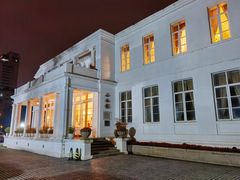 -南京双门楼宾馆(盐仓桥地铁站阅江楼店)