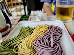 -毛辣果·贵州红酸汤牛肉火锅(西单店)