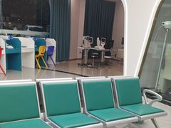 -荣视医眼镜(老车站店)