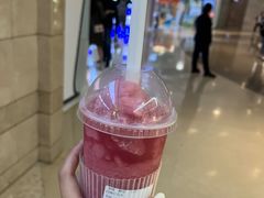 -须尽欢·冰淇淋&中国茶(翔殷路店)