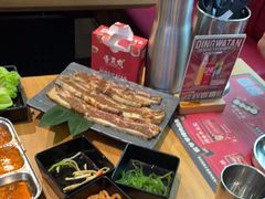 -青瓦炭韩潮烤肉(花园道店)