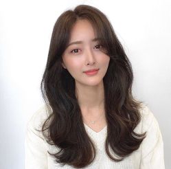 -HAIR CORNER