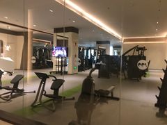 -深圳国际会展中心希尔顿酒店(前海华发冰雪世界店)