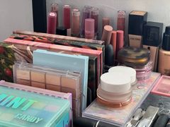 -ME觅妆·定制美妆·彩妆私教(菱角湖店)