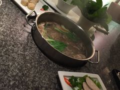 -辉哥火锅(虹桥路店)