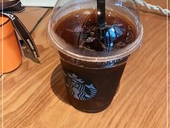 -星巴克(前滩世贸中心店)