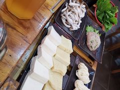-丽江人家斑鱼火锅(保健路店)