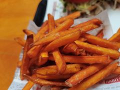 -The Habit Burger Grill 哈比特汉堡(复兴soho店)