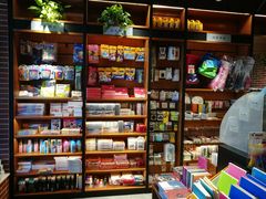 -新华书店(永安路店)