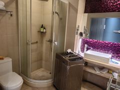 -悦宿美居酒店公寓(时代广场地铁站店)