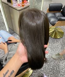 -Tloml salon