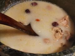 墨脱石锅鸡-敏珠拉姆藏餐·南京厨房(富春江东街店)