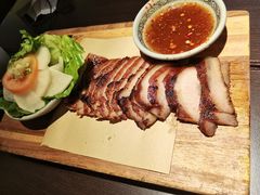 烧猪颈肉-大头虾越式风味餐厅(光明广场店)