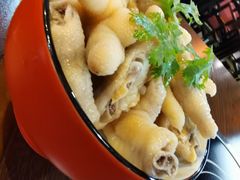 -虾弄弄海派小龙虾·牛羊蝎子火锅