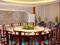 -乡土黄·鲜牛肉火锅·小龙虾(兴业街店)