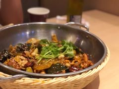 -拿渡麻辣香锅(世茂广场·工三店)