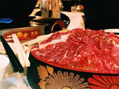 -鲜入围煮花胶鸡海鲜火锅