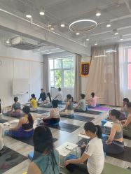 -亚太瑜伽普拉提学院