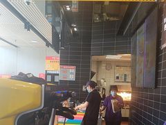 -麦当劳(中二横路店)