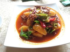 特色的大盘鸡-维吾尔餐厅(宜山路店)